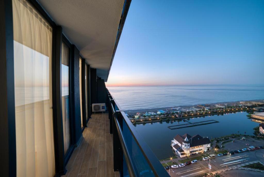 Orbi Hotel Batumi Kültér fotó